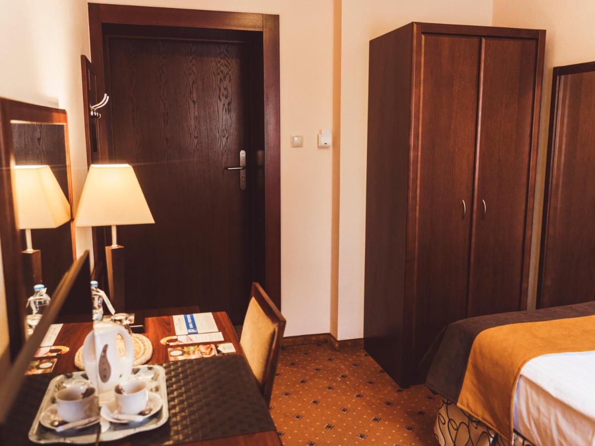 Hotel Osjann Biała Podlaska Exterior foto