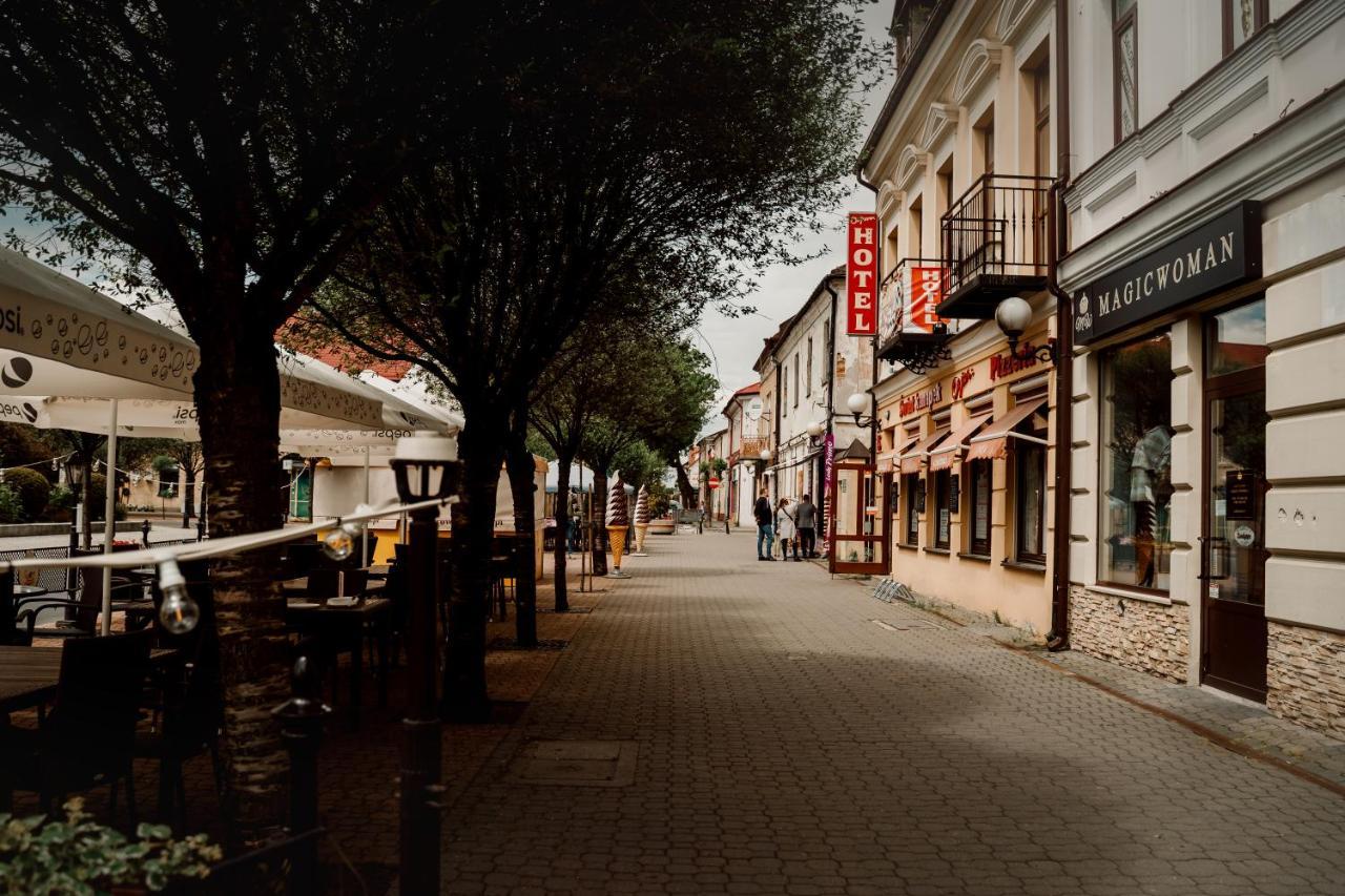 Hotel Osjann Biała Podlaska Exterior foto